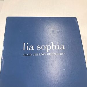 Lia Sophia Jewelry - Lia Sophia SN 122 Lia Sophia Jewelry - Lia Sophia SN 122